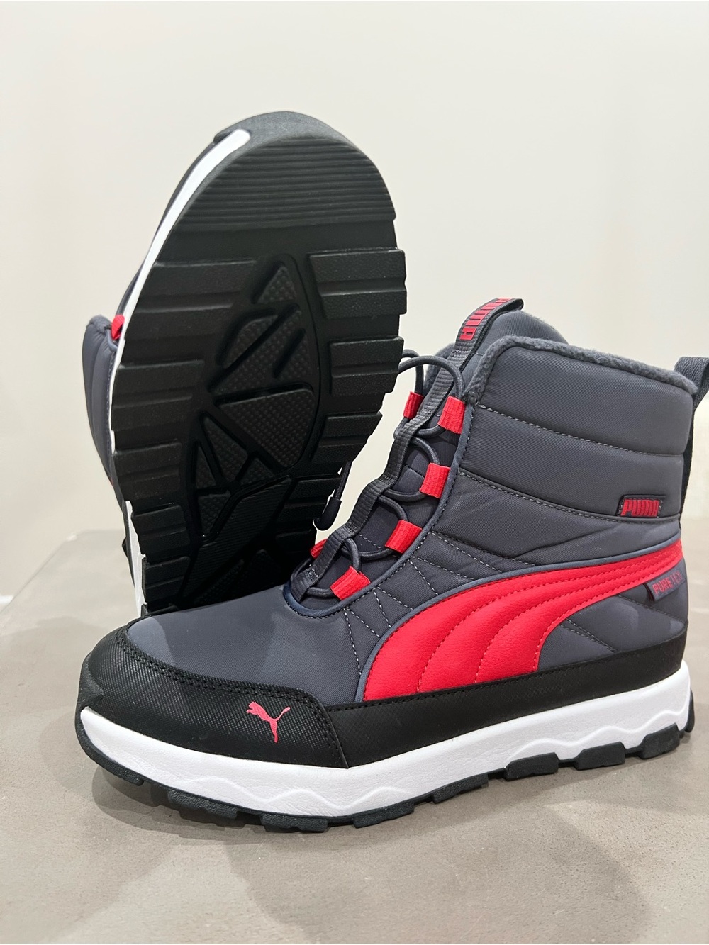 Puma Kids Gray and Red High-Top Winter Boots - junior size 6.5